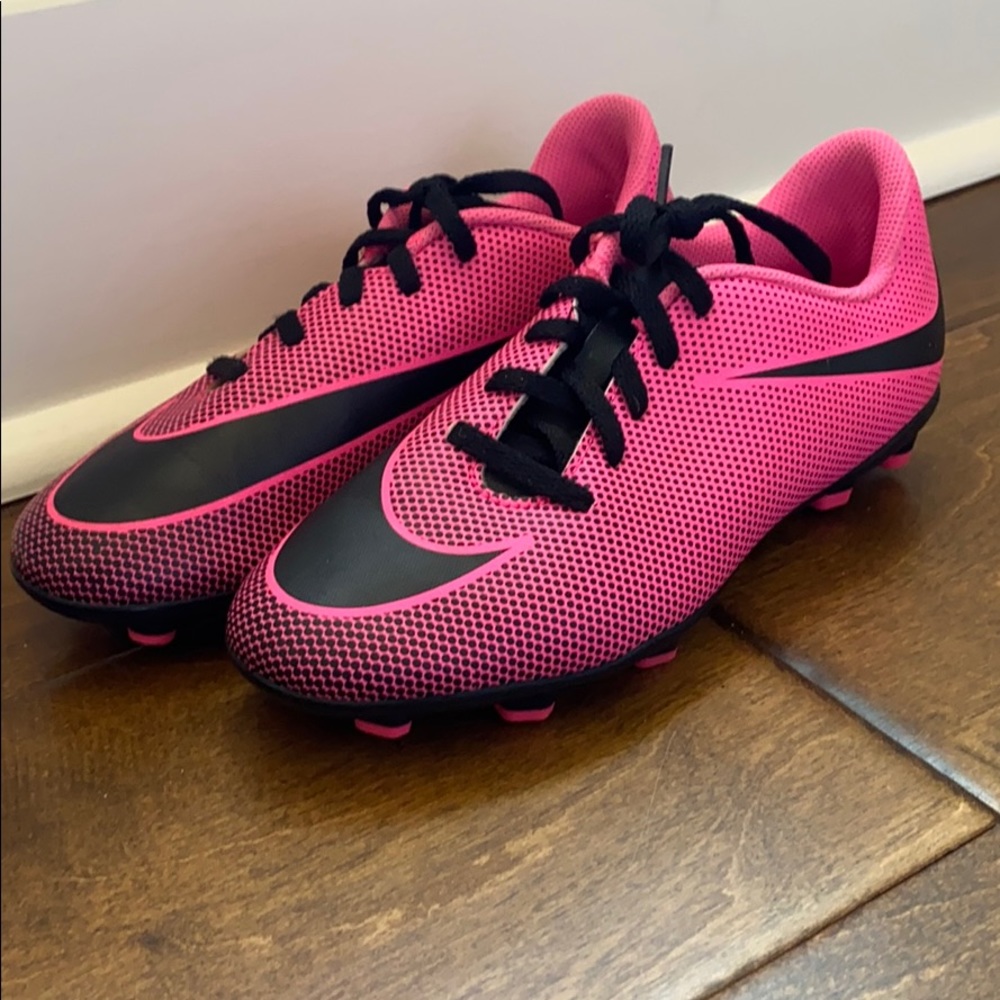 Child Nike cleats  4Y